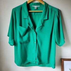 EUC YOUNG ATTITUDES SEMI SHEER GREEN BUTTON DOWN COLLAR SHIRT TOP SIZE 12 / L